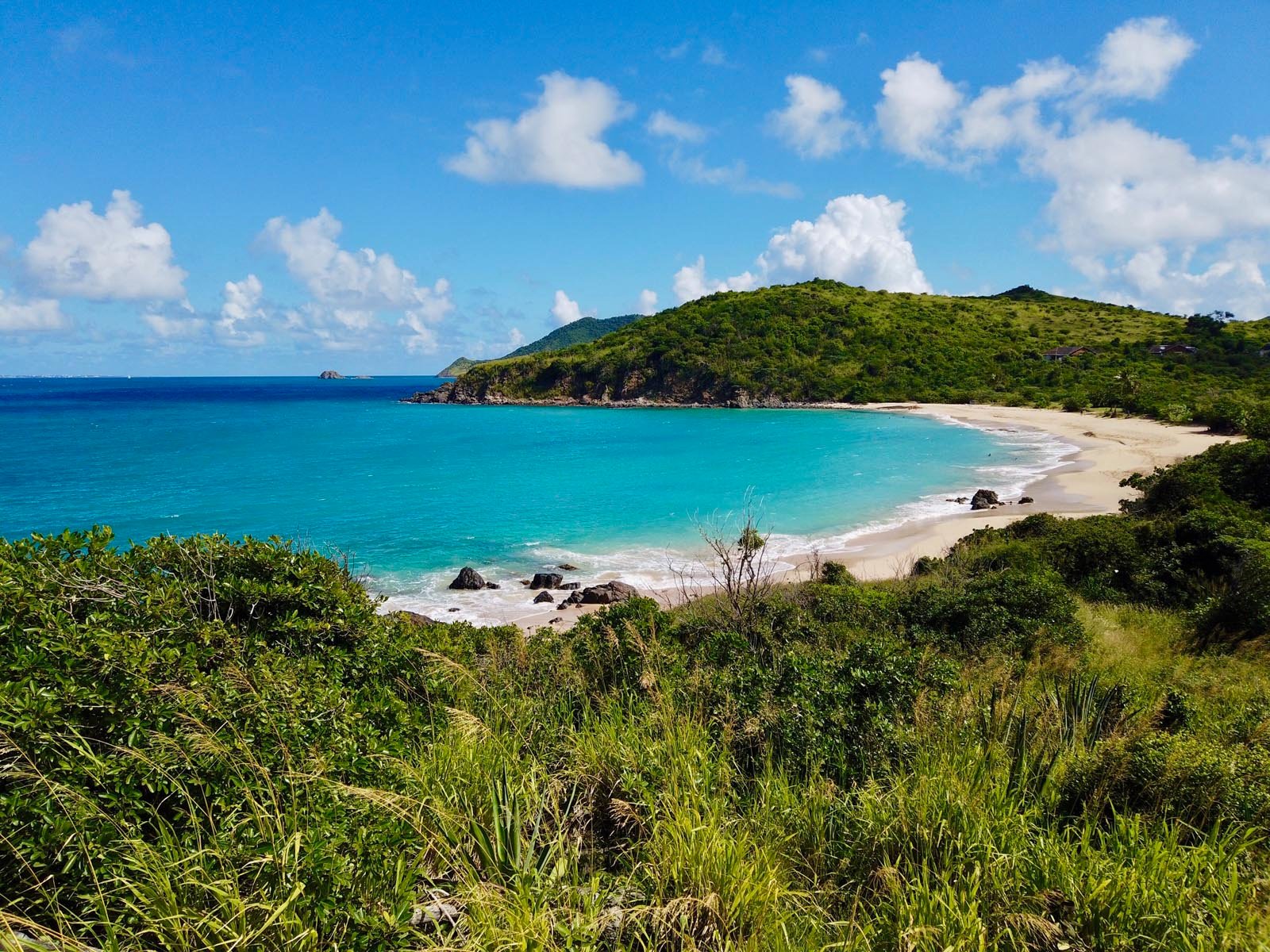 Happy Bay Beach – Secluded beach in St Martin Happy Bay Beach - Gorgeous secluded beach in St Martin
