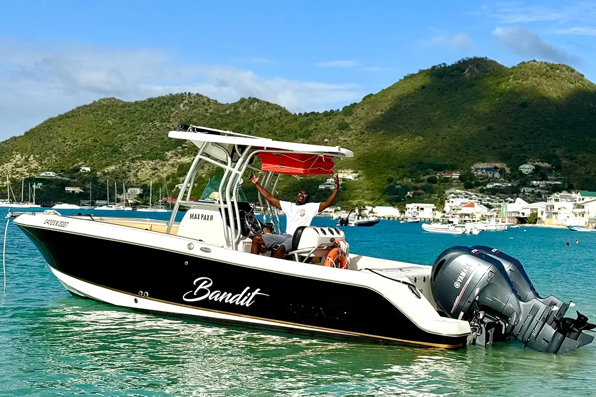 Robalo 27 ft BUDGET Charter - Great for Couple or Small family