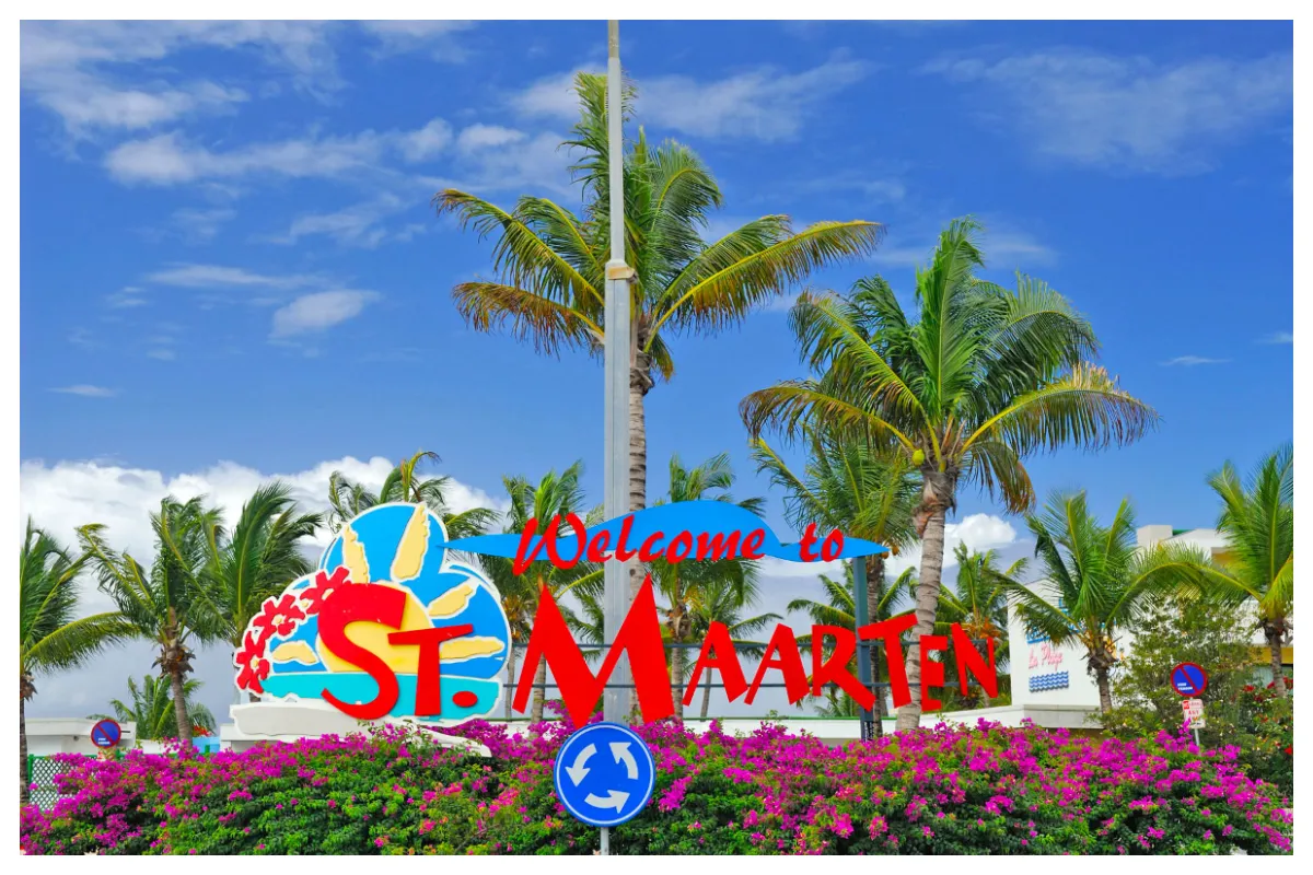 Welcome to St.Maarten, One Love One Island