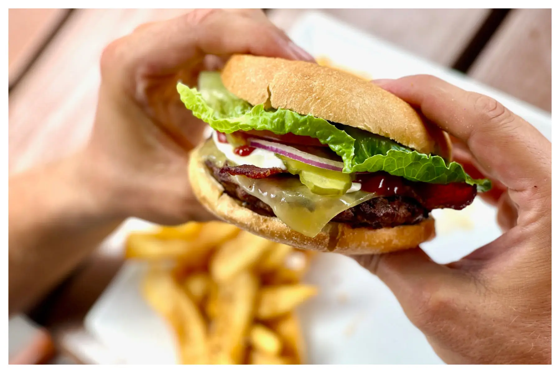 Burger at Sint Maarten Yacht Club